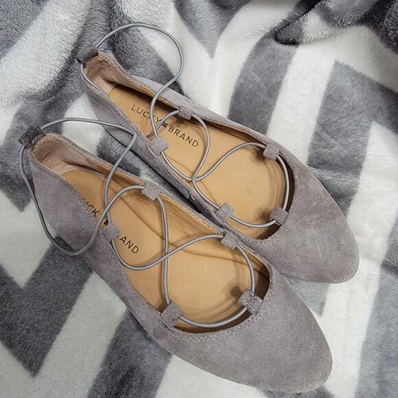 Lucky Brand Aviee Lace Up Flats Gray Suede Size 5.5 - Picture 1 of 4